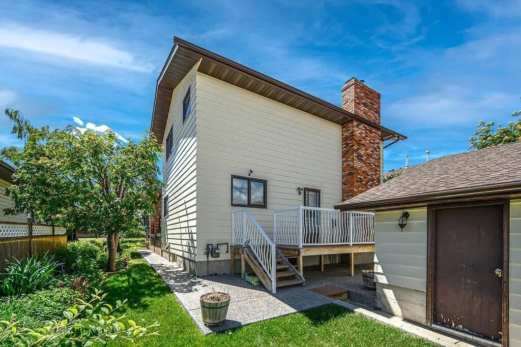 3Br2Ba Dbl Garage Home Fenced Yard Near Downtown And Yyc Pet Ok アパート カルガリー